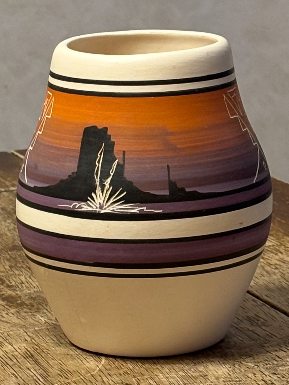 Nancy L Diné Navajo Cedar Mesa Pottery Vase Southwest Desert Signed